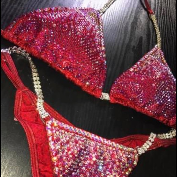 Selling ACB bikini. Worn twice! - Picture 3 of 5